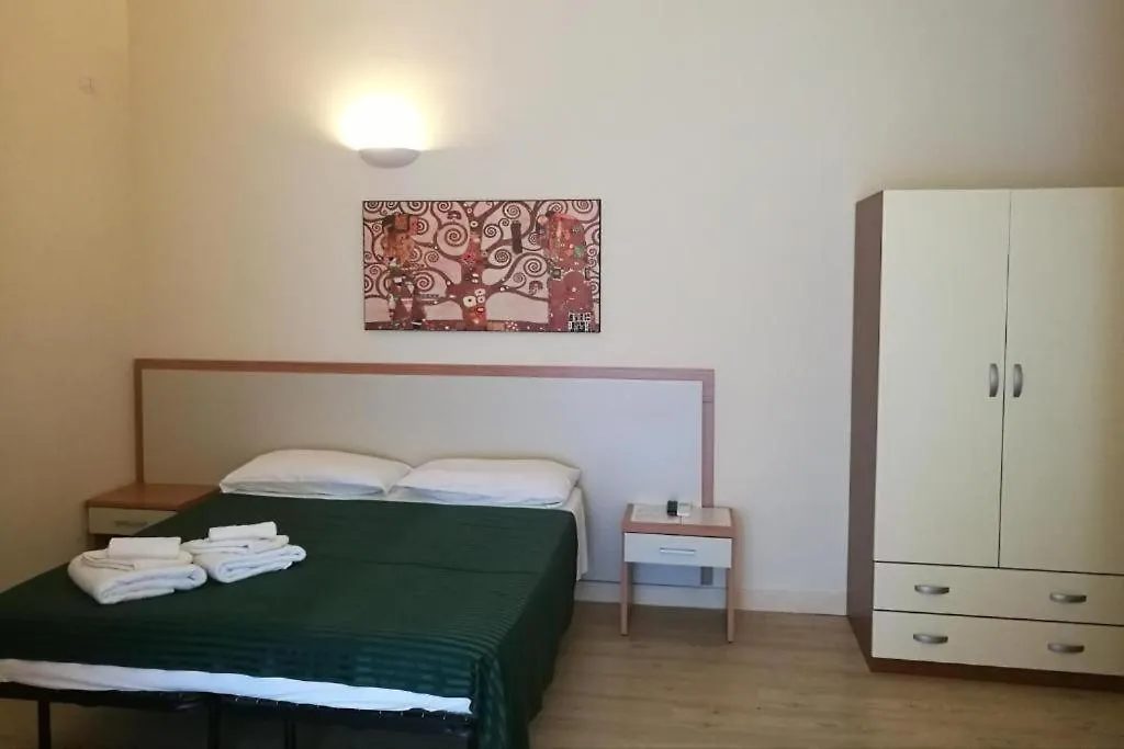 招待所 罗马 日月旅馆酒店
