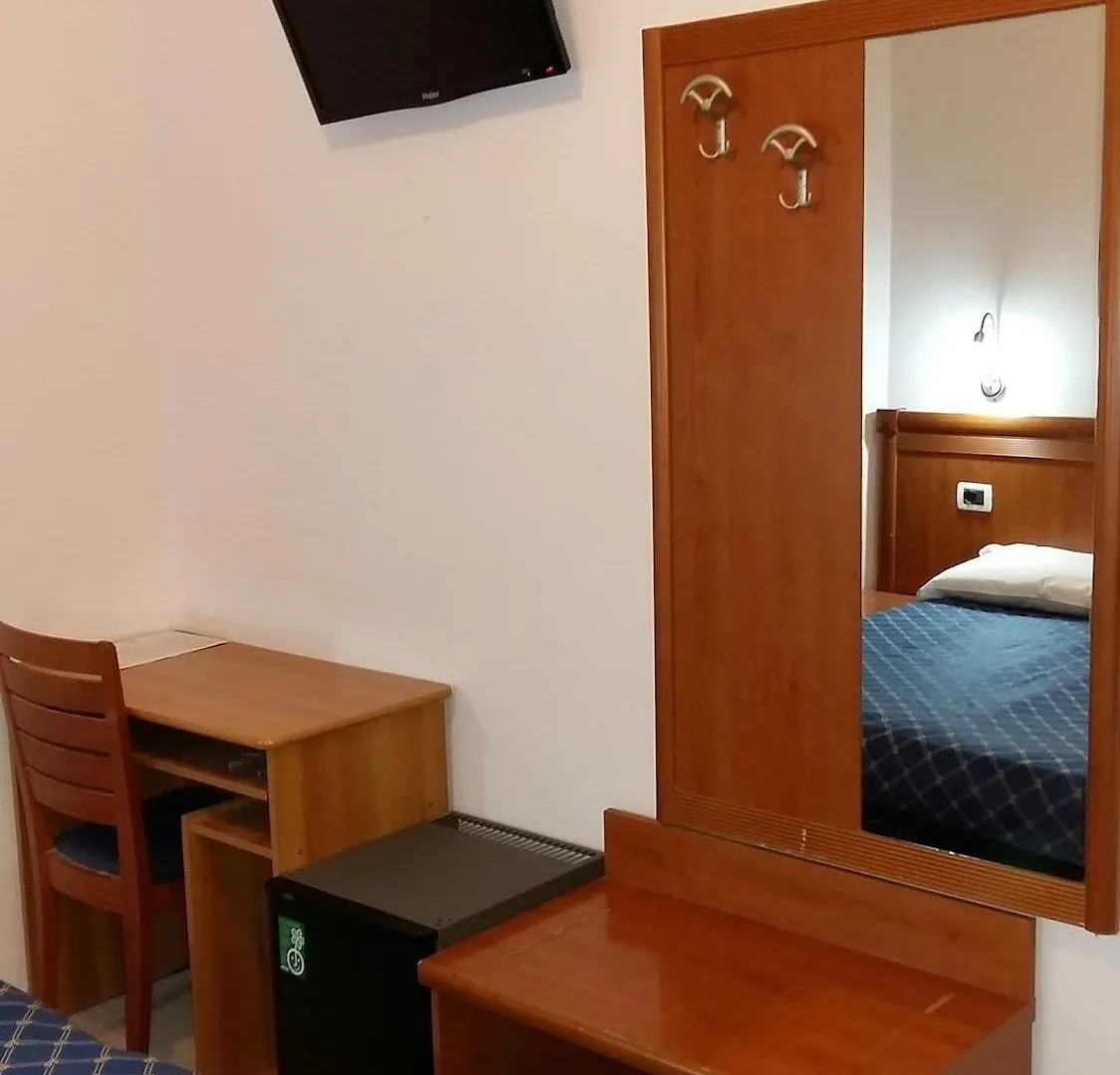 招待所 罗马 日月旅馆酒店